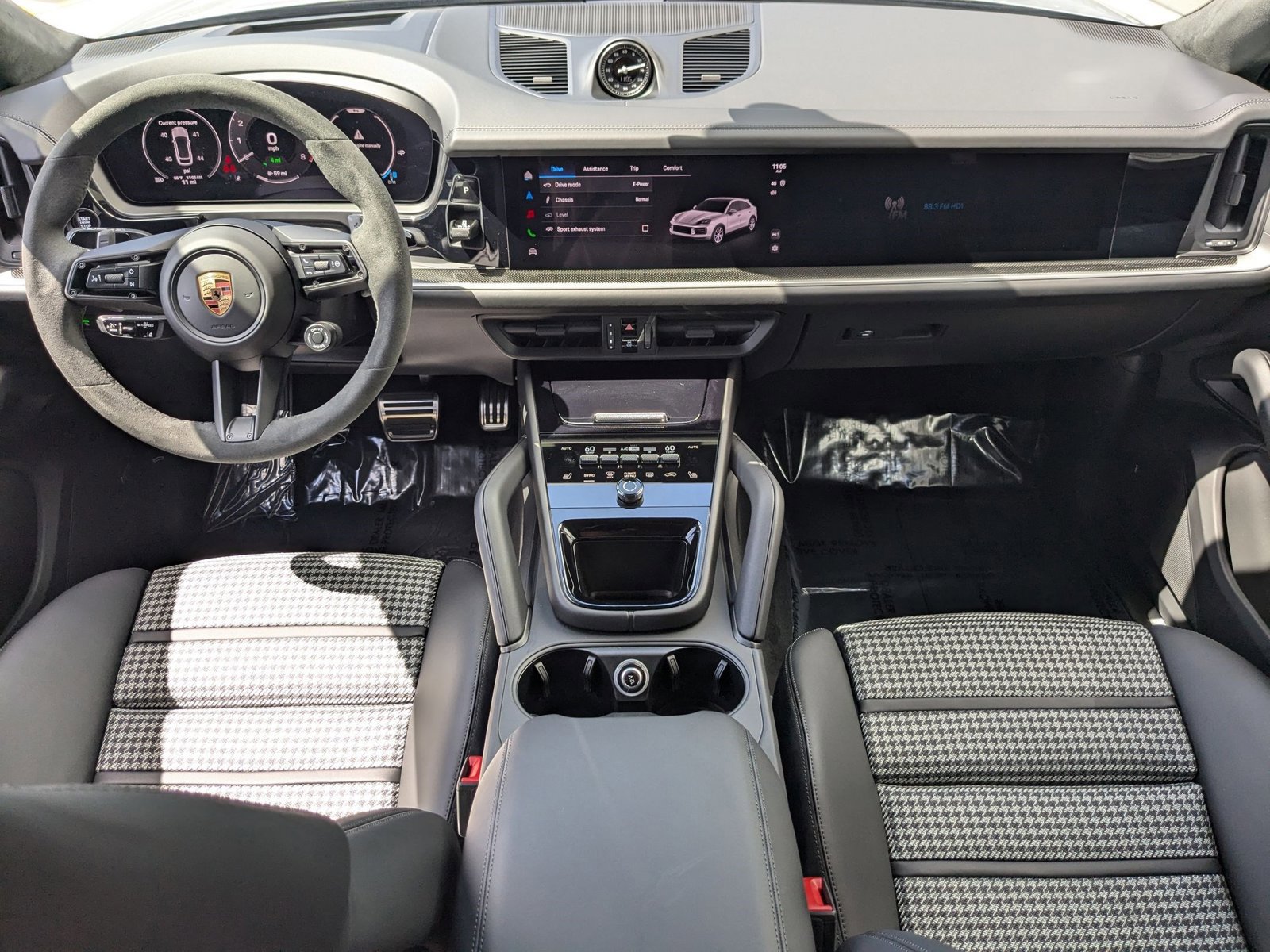 New 2025 Porsche Cayenne S AWD/4WD image 27