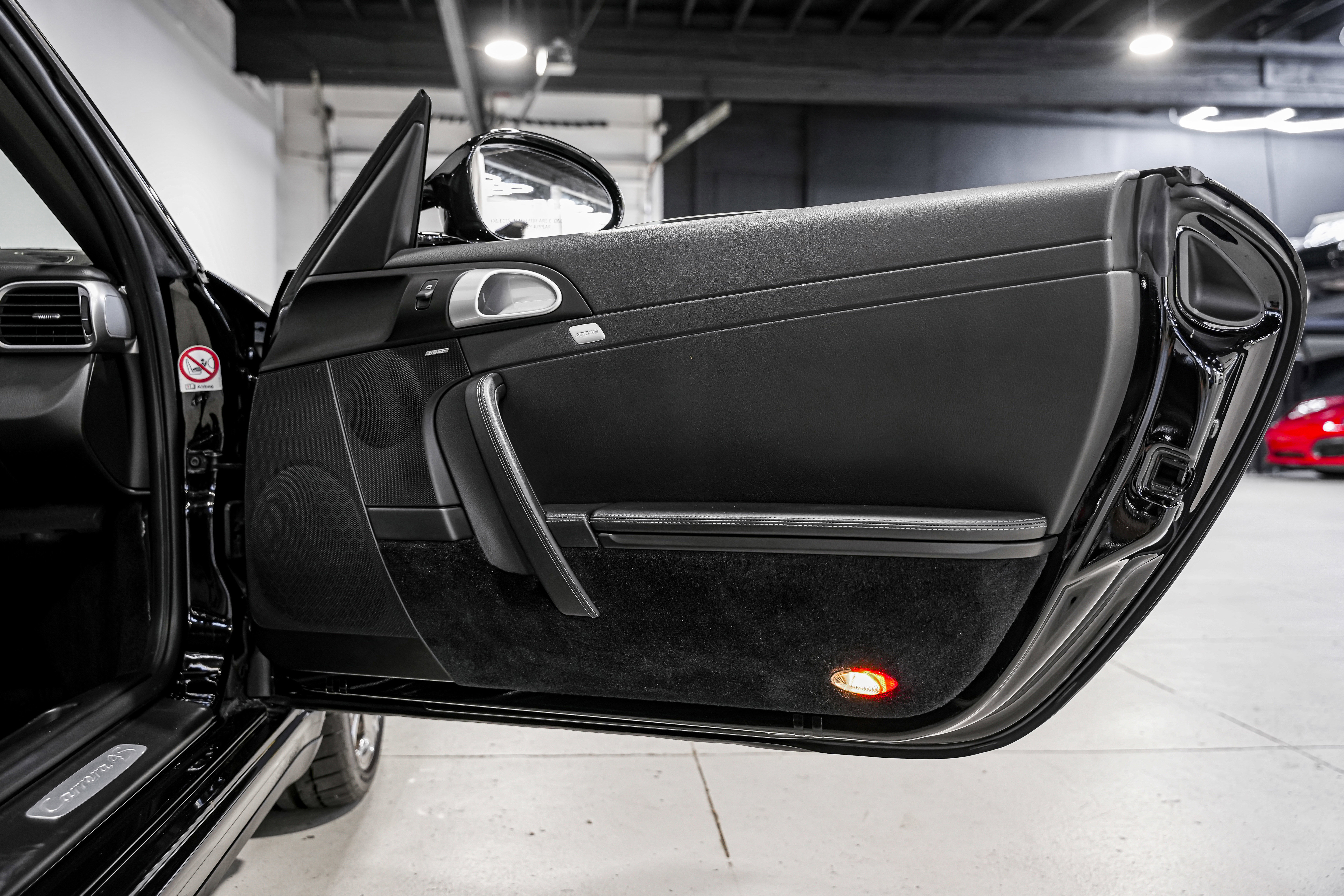 Used 2011 Porsche 911 Carrera 4S image 25