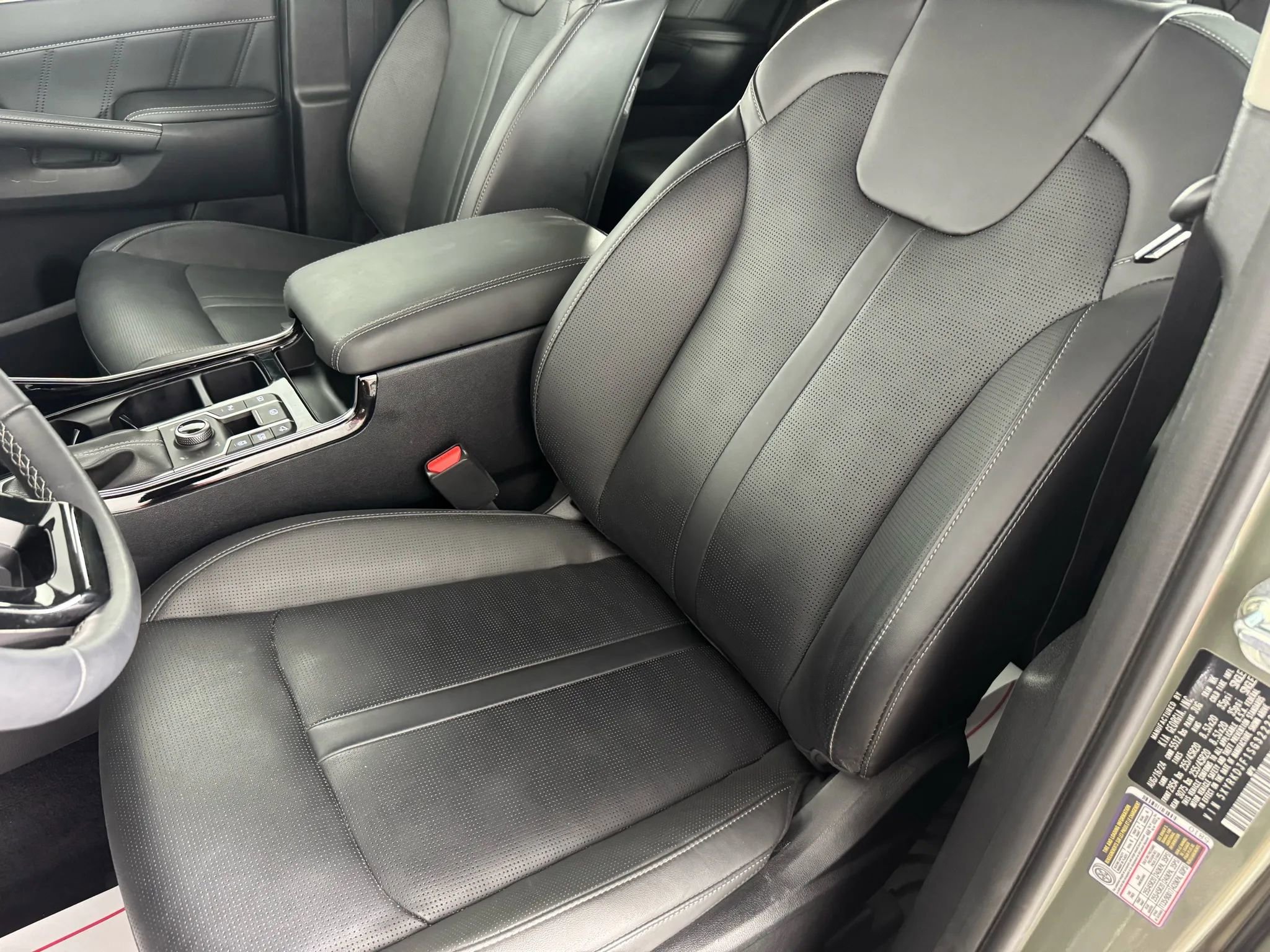 Used 2025 Kia Sorento SX image 35