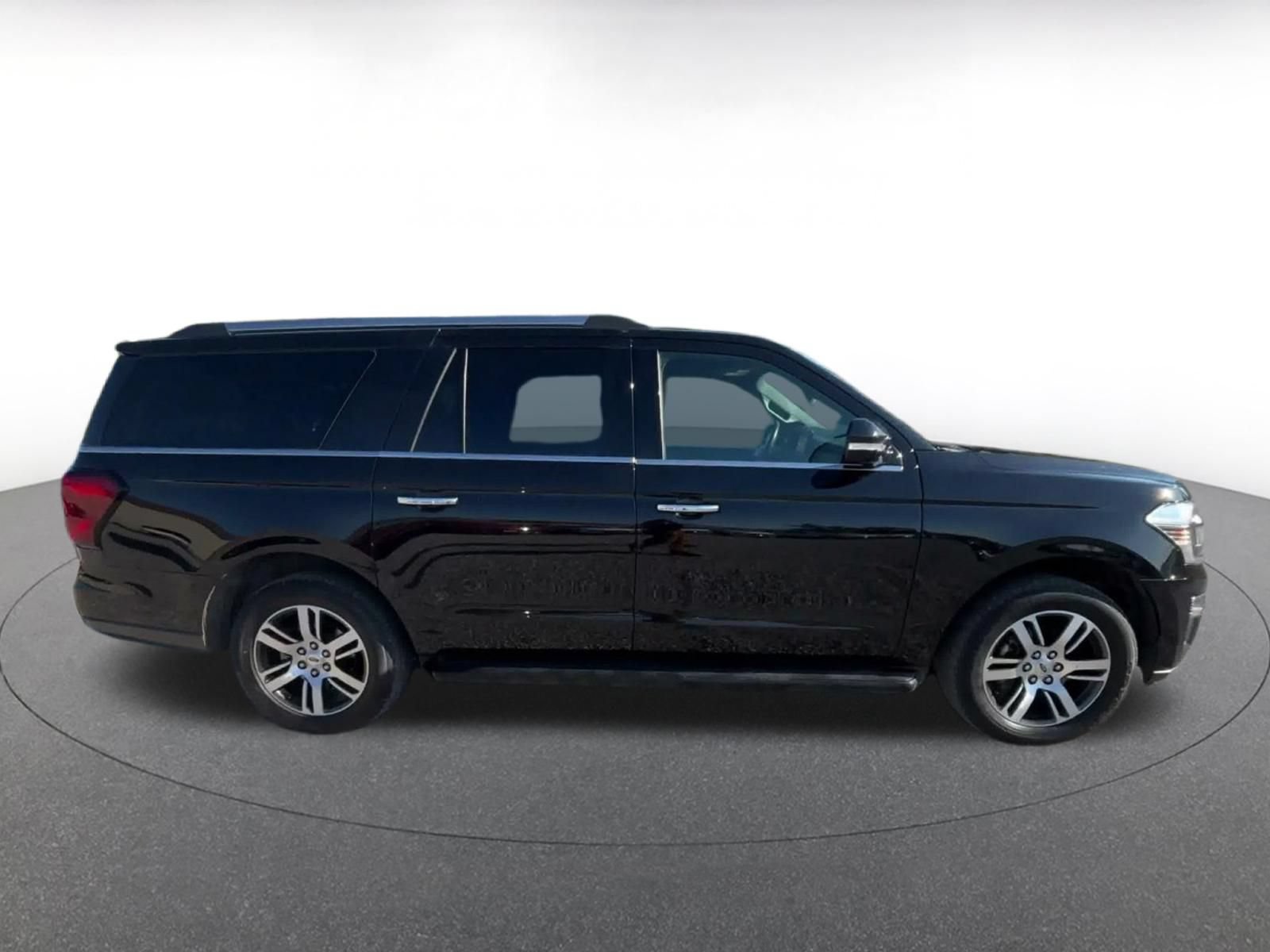 Used 2024 Ford Expedition Max Limited RWD image 15