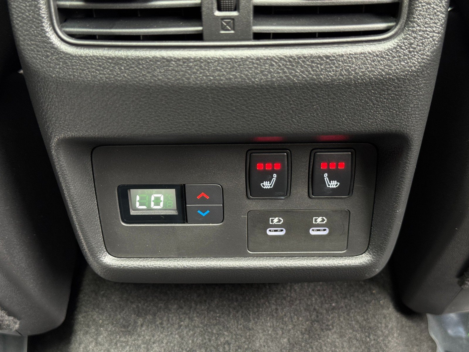 Used 2025 Nissan Rogue Platinum w/ Tech Package AWD/4WD image 32
