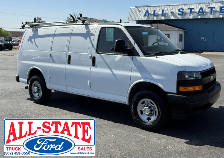 Used 2022 Chevrolet Express 2500 w/ Driver Convenience Package RWD image 2