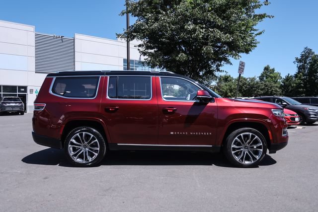 Used 2022 Jeep Grand Wagoneer Series III w/ Flexible Seating Group AWD/4WD image 9