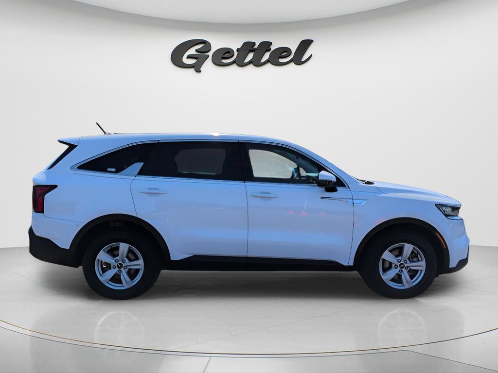 Used 2022 Kia Sorento LX FWD image 4