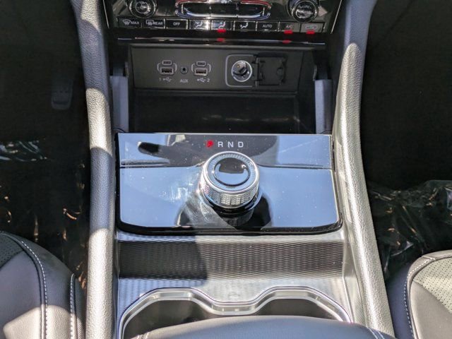 New 2025 Jeep Grand Cherokee Altitude image 17