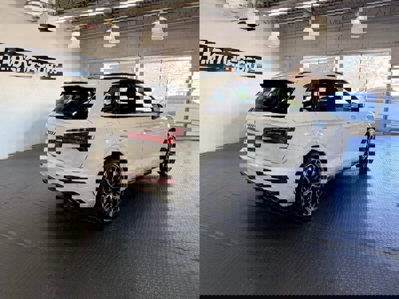 Used 2021 Audi SQ5 Prestige w/ Prestige Package image 13