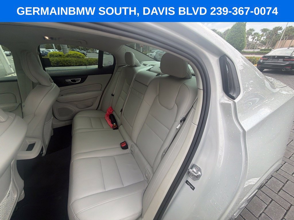 Used 2020 Volvo S60 T5 Momentum FWD image 16