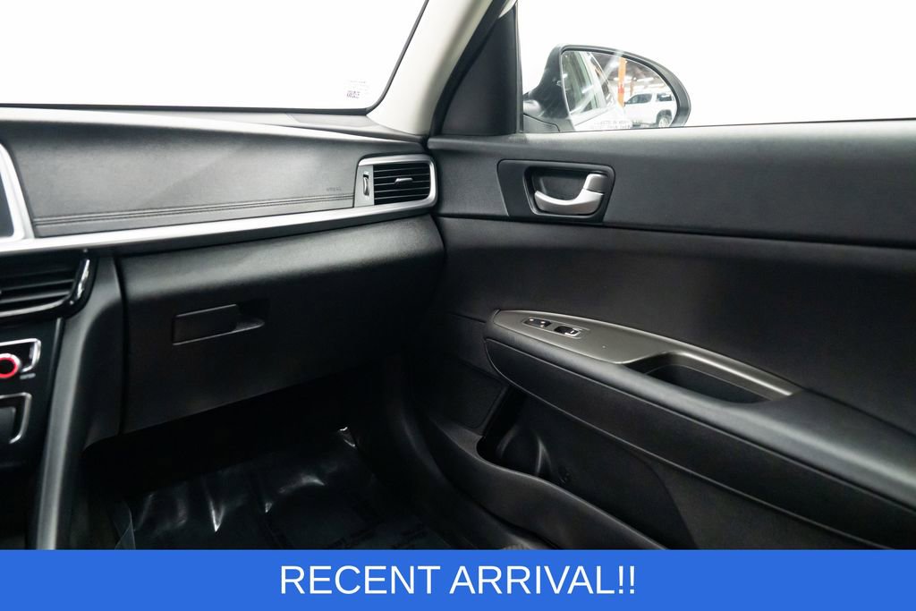 Used 2020 Kia Optima LX image 10