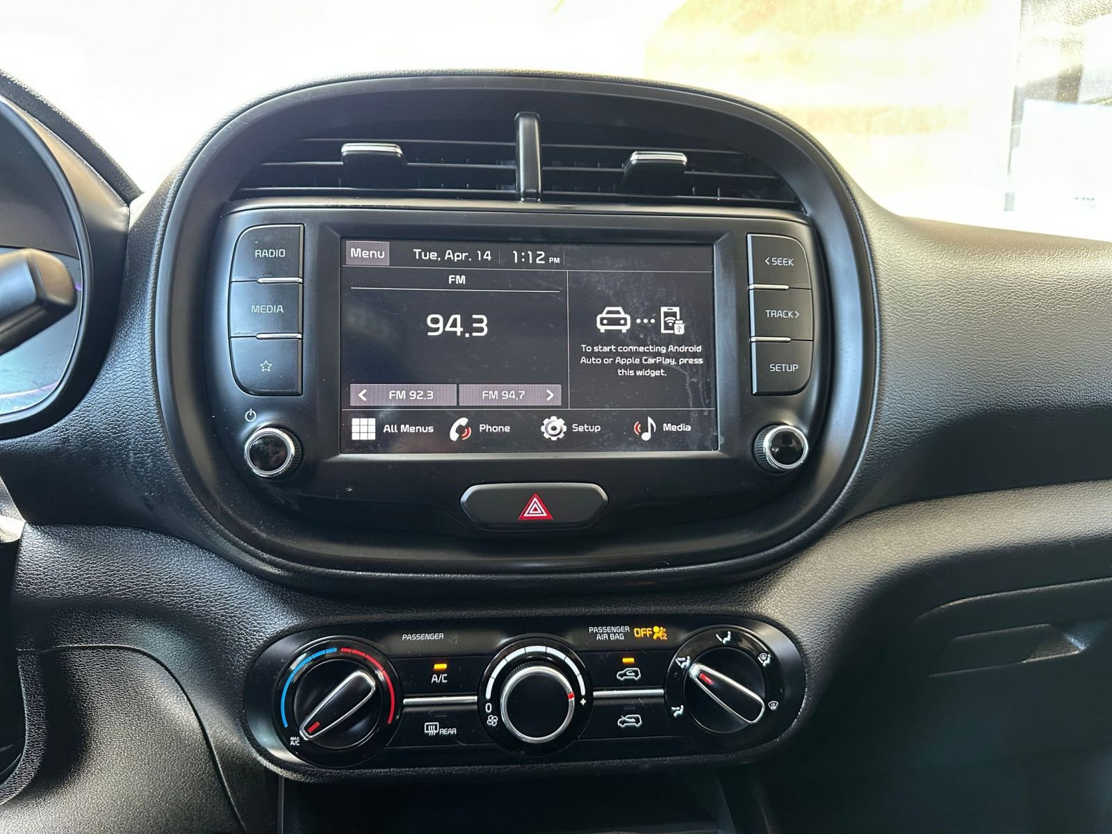 Used 2025 Kia Soul LX w/ LX Technology Package FWD image 20