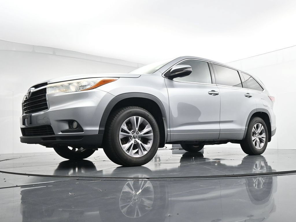 Used 2016 Toyota Highlander Plus AWD/4WD image 36