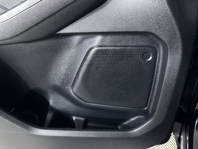 Used 2025 Ford Escape ST-Line Select AWD/4WD image 24