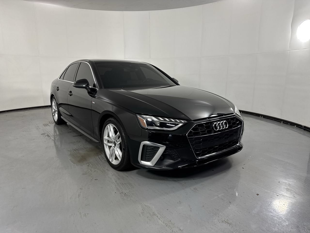 Used 2023 Audi A4 2.0T Premium Plus w/ Premium Plus Package AWD/4WD image 28