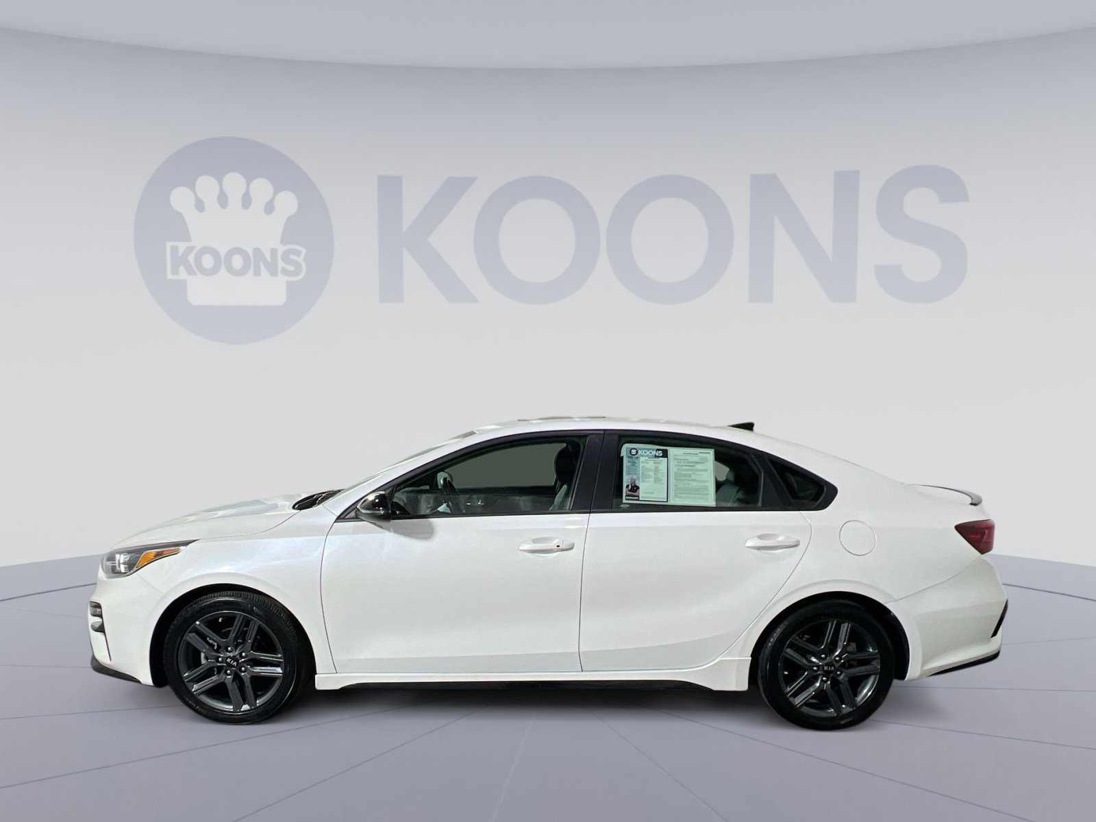 Used 2021 Kia Forte GT-Line w/ GT-Line Premium Package image 2