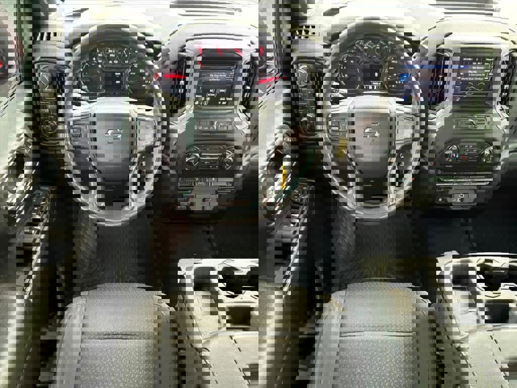 Used 2021 Chevrolet Silverado 1500 Custom Trail Boss w/ LPO, Dark Essentials Package image 4