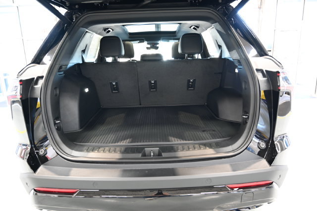 New 2027 Chevrolet Equinox RS w/ Safety and Technology Package AWD/4WD image 31