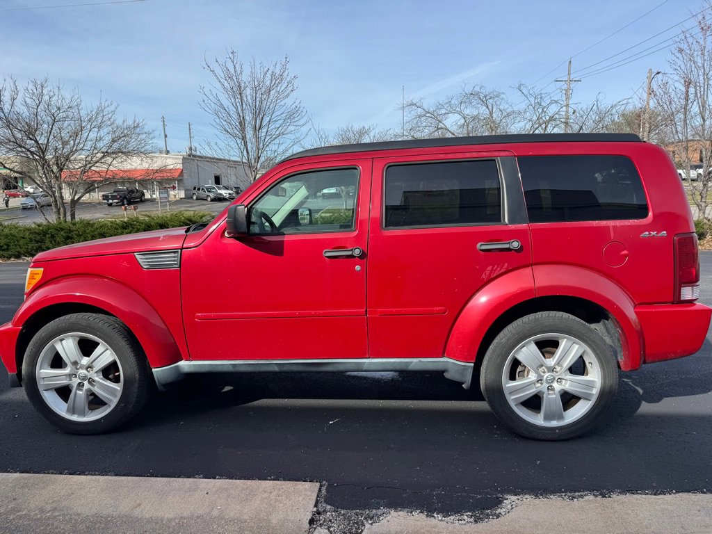 Used 2011 Dodge Nitro Heat image 2