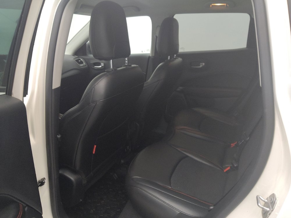 Used 2019 Jeep Compass Trailhawk w/ Cold Weather Group AWD/4WD image 18