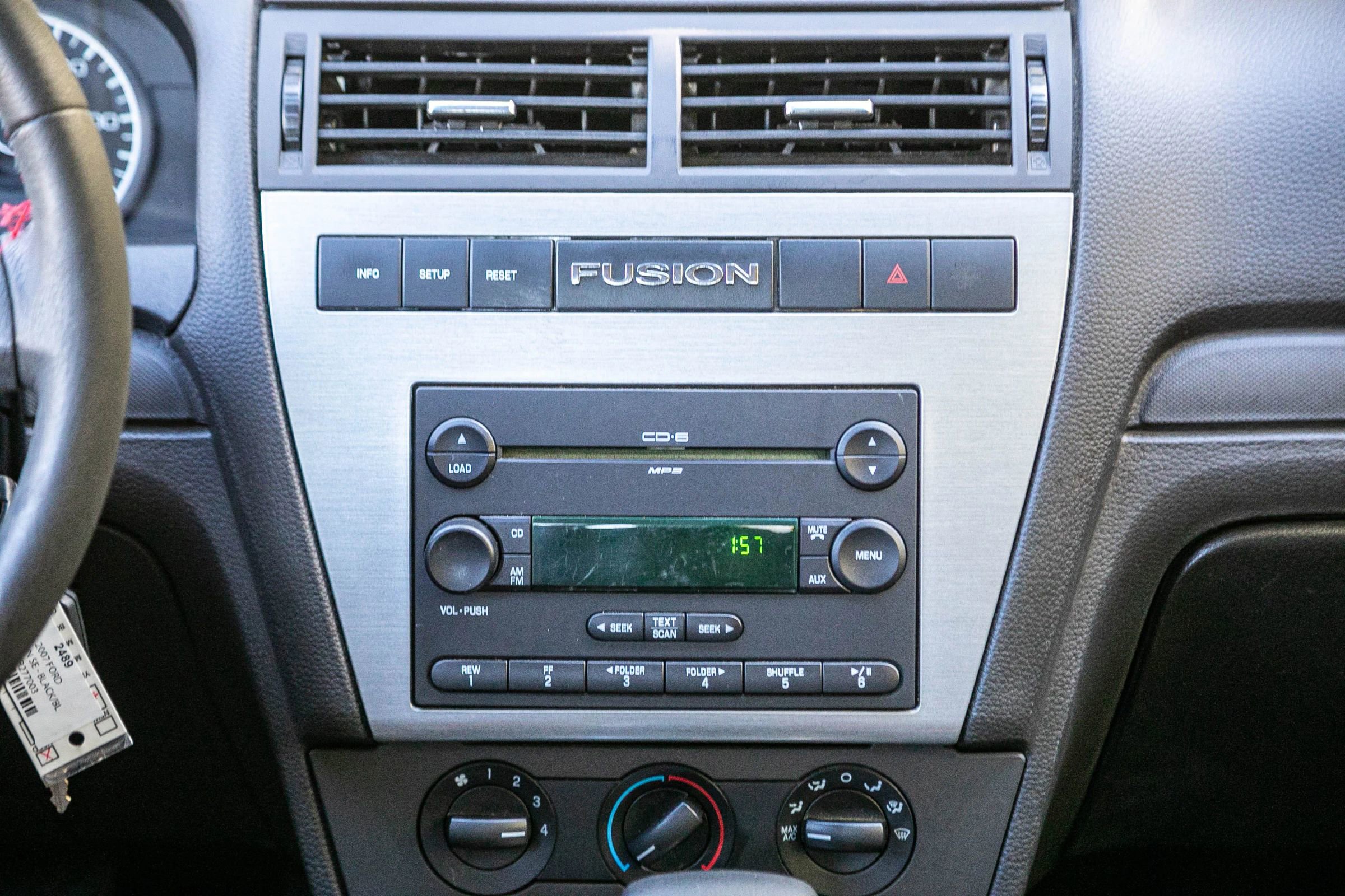 Used 2007 Ford Fusion SE FWD image 24