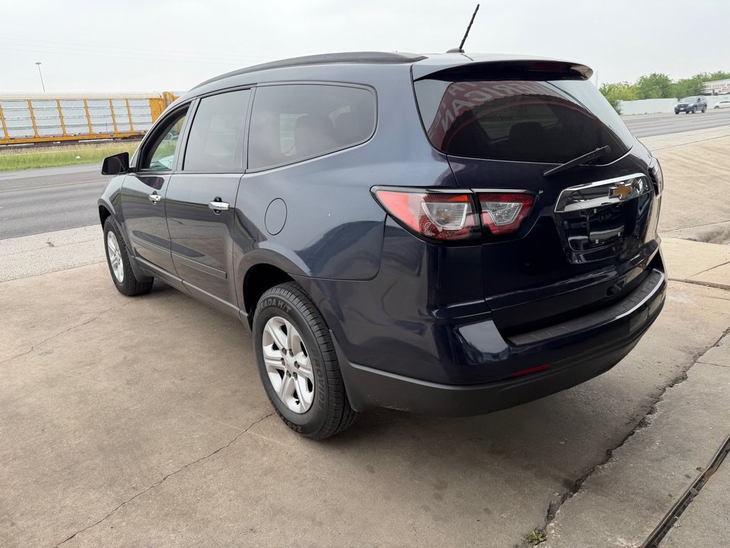 Used 2015 Chevrolet Traverse LS FWD image 21