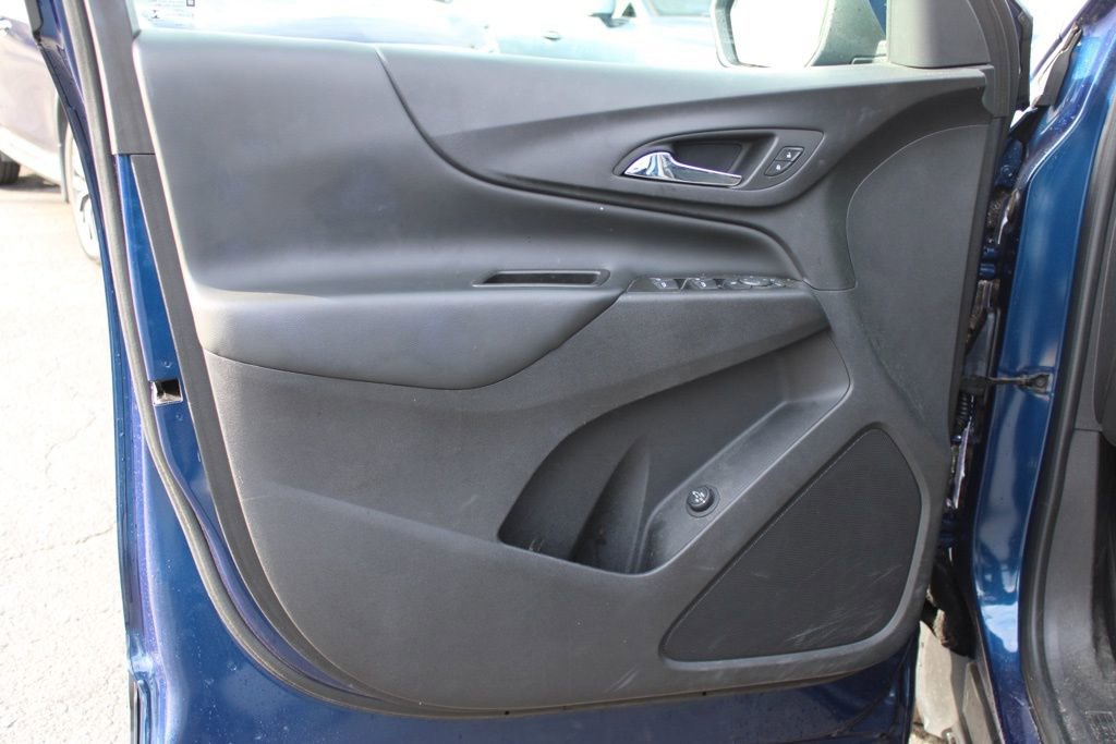 Used 2022 Chevrolet Equinox LT FWD image 16