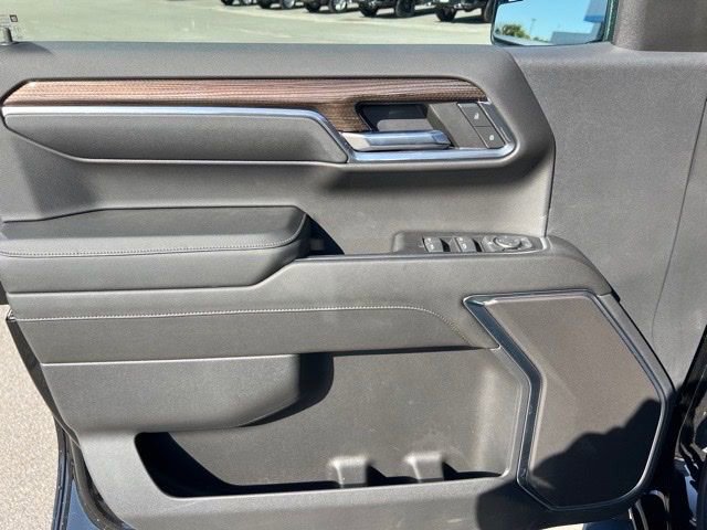 New 2024 Chevrolet Silverado 1500 LT w/ Leather Package image 17