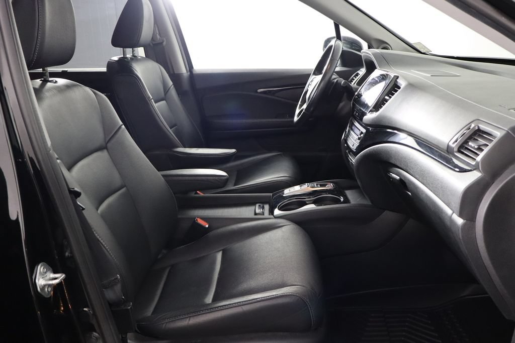 Used 2022 Honda Pilot Touring image 17