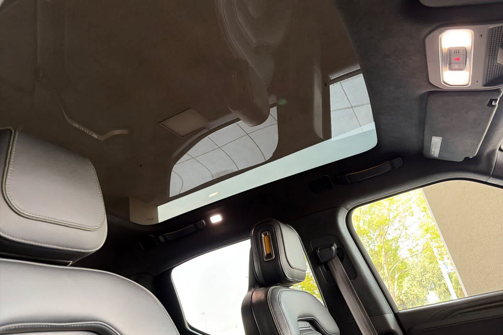 Used 2022 Rivian R1T Launch Edition AWD/4WD image 17