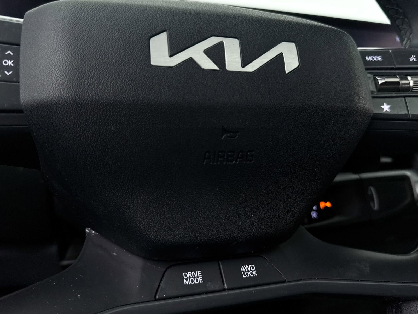 Used 2024 Kia EV9 Wind AWD/4WD image 8