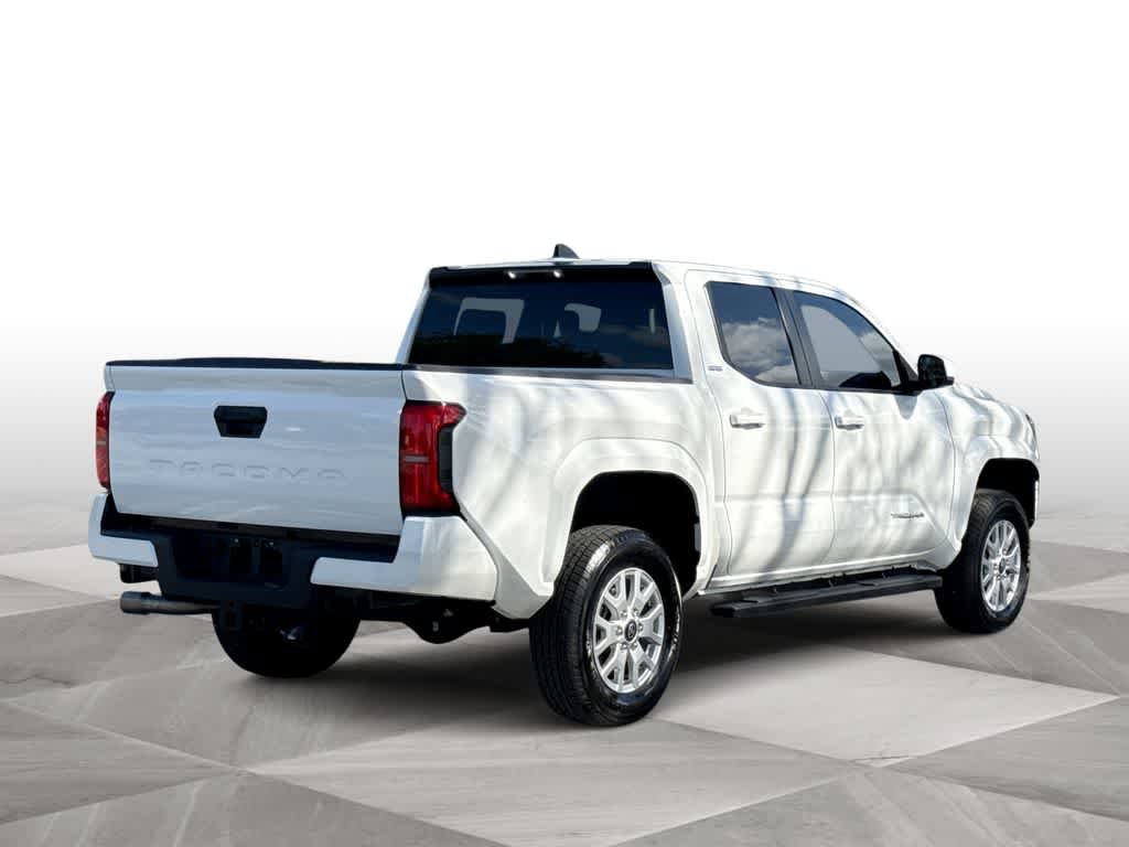 Used 2024 Toyota Tacoma SR5 AWD/4WD image 8