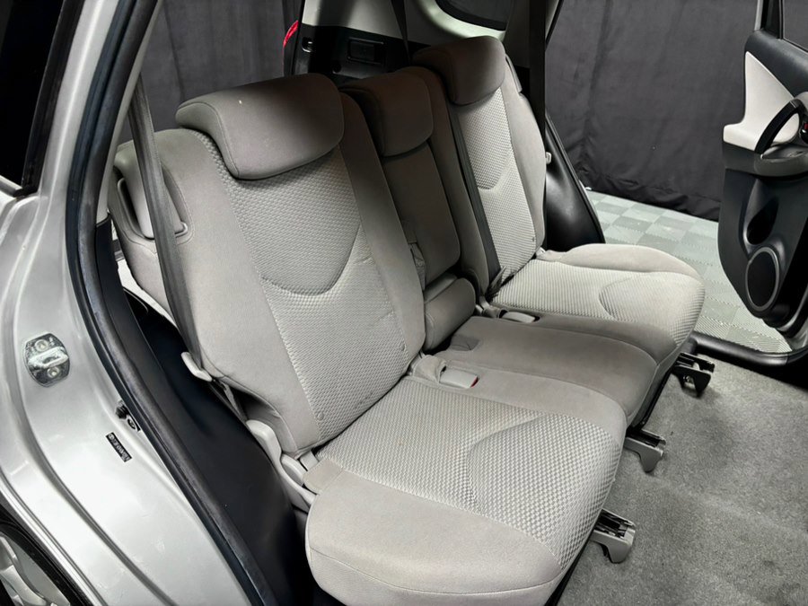 Used 2011 Toyota RAV4 4WD w/ Upgrade Value Pkg image 32