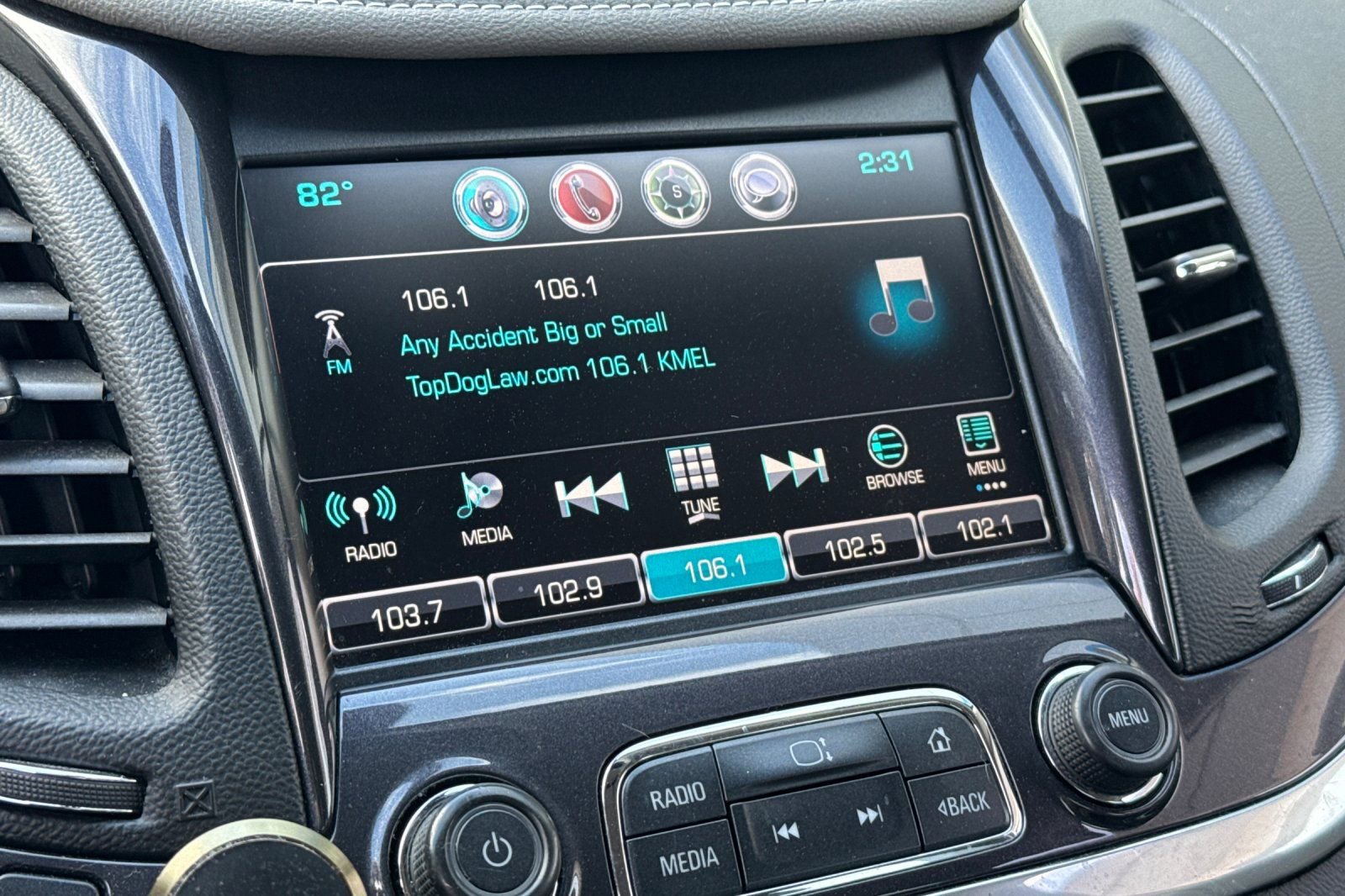 Used 2017 Chevrolet Impala LT image 26