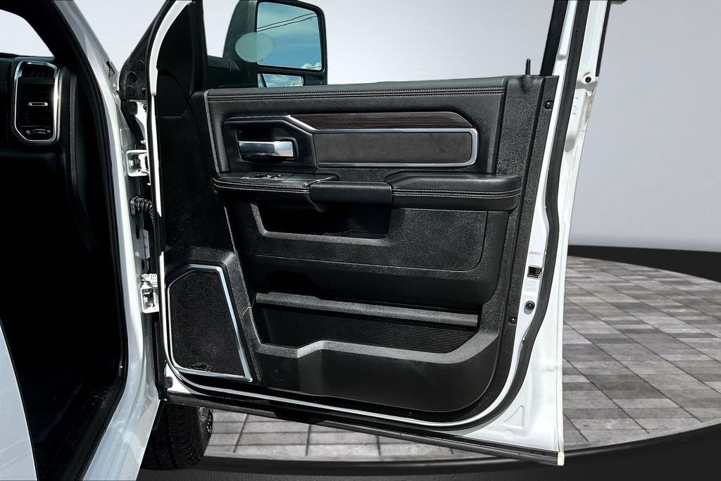 Used 2026 RAM 2500 Laramie AWD/4WD image 30