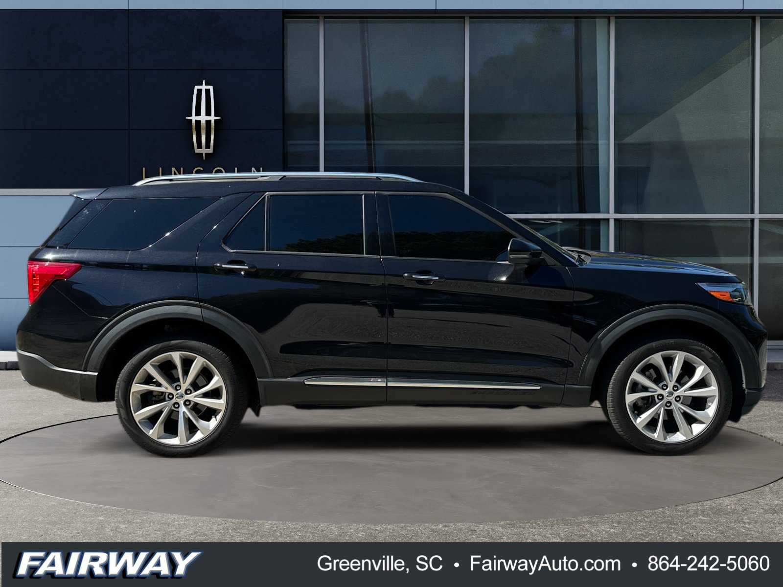 Used 2023 Ford Explorer Platinum w/ Technology Package AWD/4WD image 9