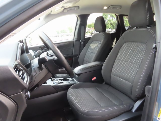Used 2023 Ford Escape Active image 18
