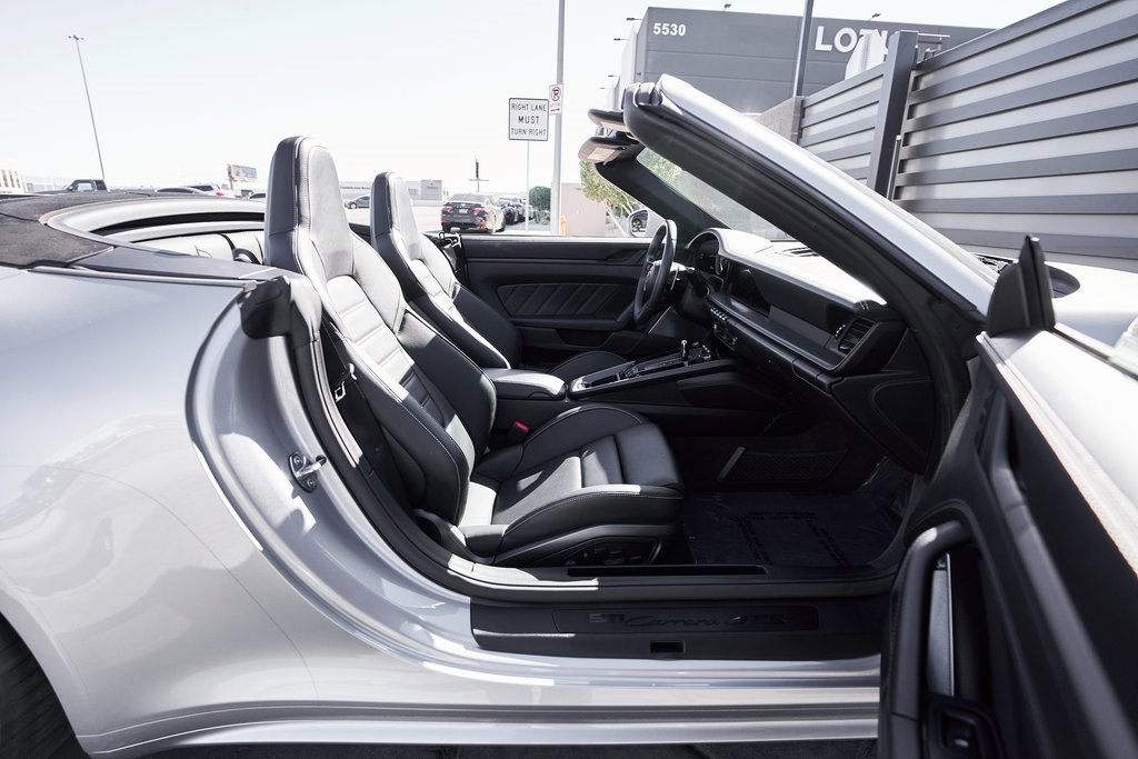 Used 2024 Porsche 911 Carrera GTS w/ Premium Package image 21