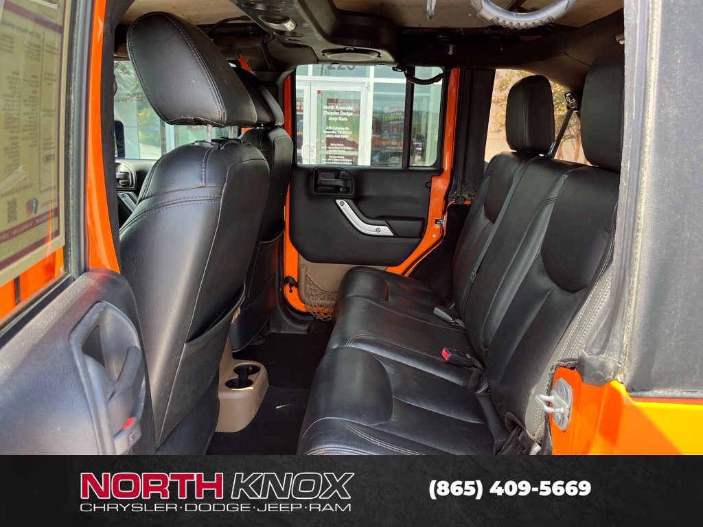 Used 2013 Jeep Wrangler Unlimited Rubicon w/ Connectivity Group AWD/4WD image 13