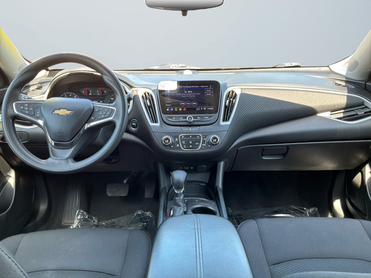 Used 2024 Chevrolet Malibu LT FWD image 10