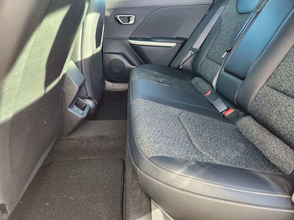 New 2025 Kia K4 GT-Line w/ GT-Line Sunroof Package image 9