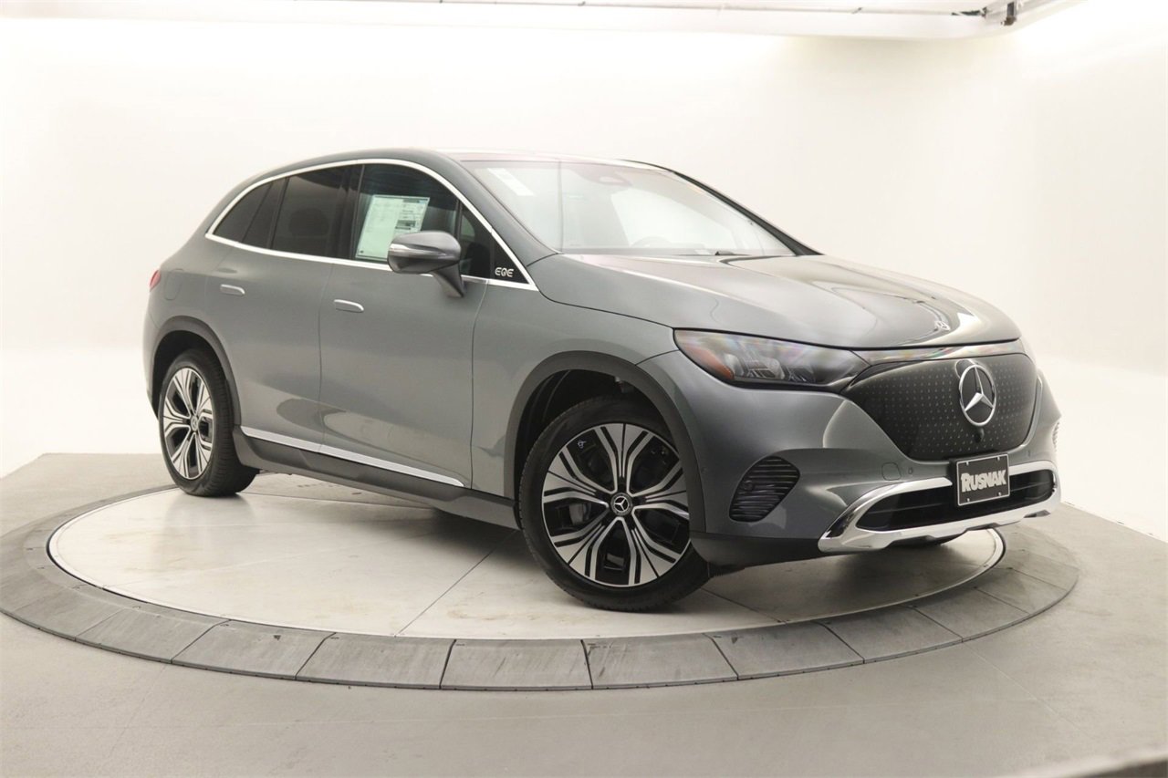 Used 2026 Mercedes-Benz EQE 320 4MATIC SUV image 16