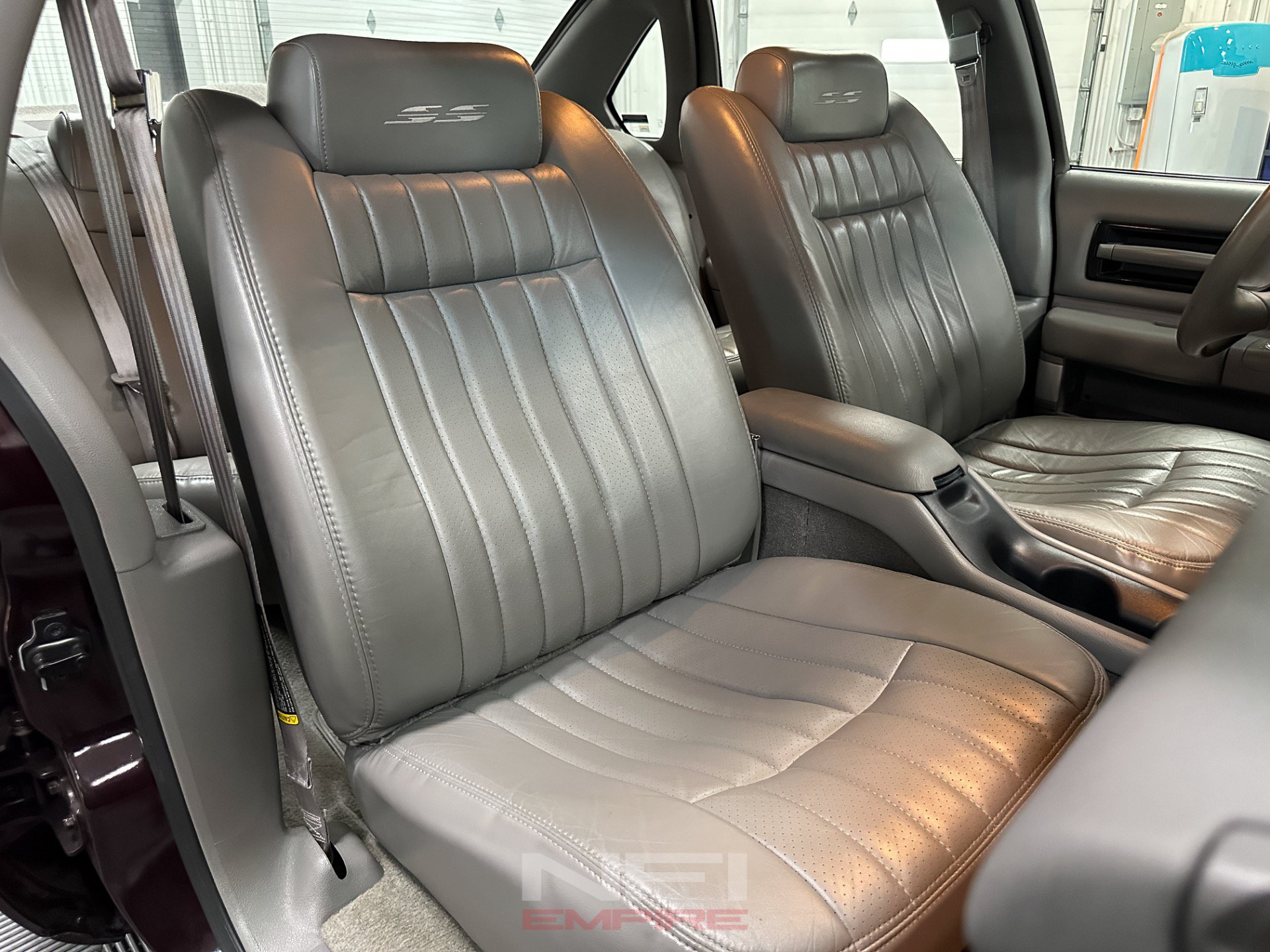 Used 1995 Chevrolet Impala SS RWD image 39