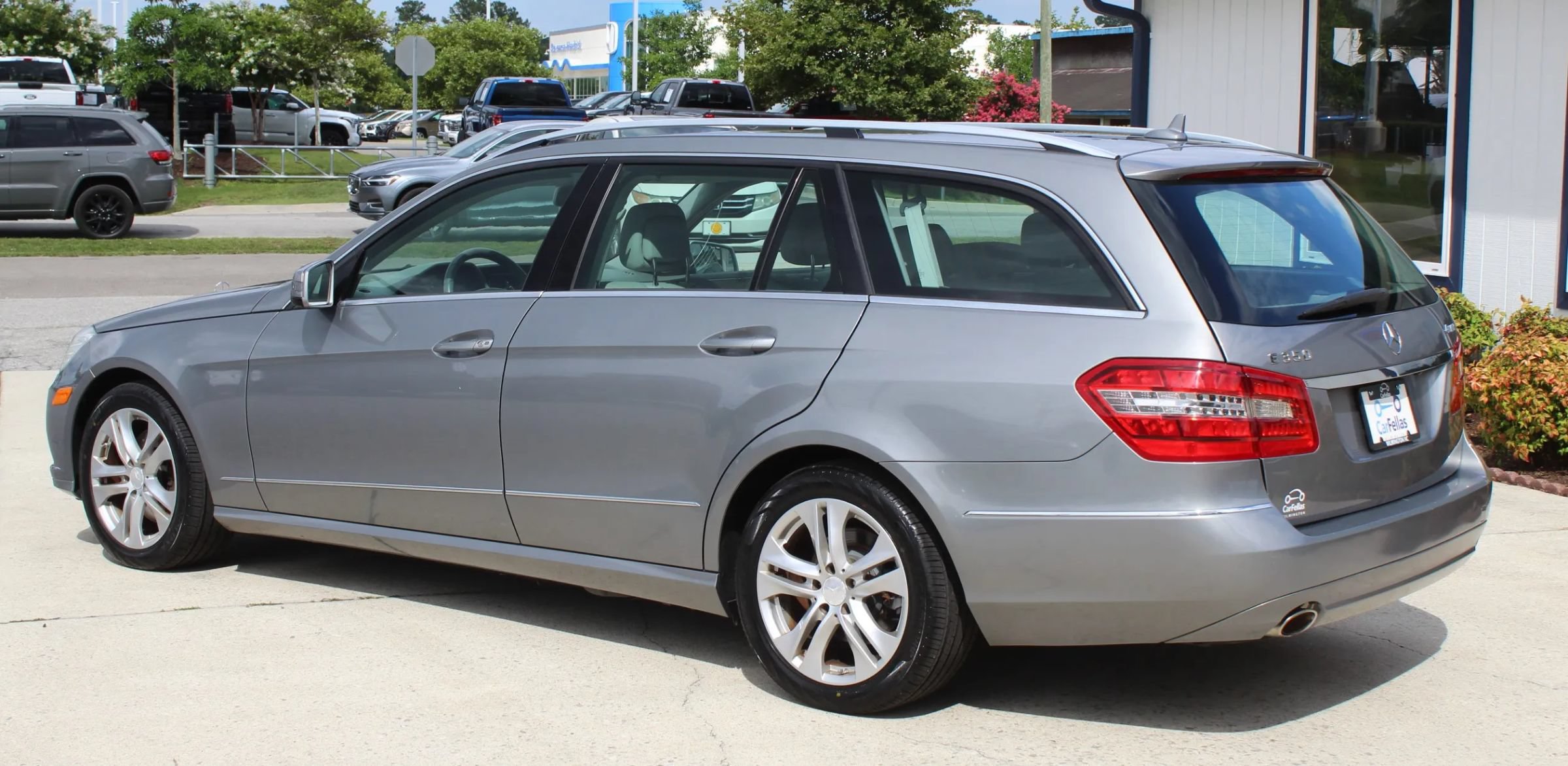 Used 2011 Mercedes-Benz E 350 4MATIC Wagon image 3