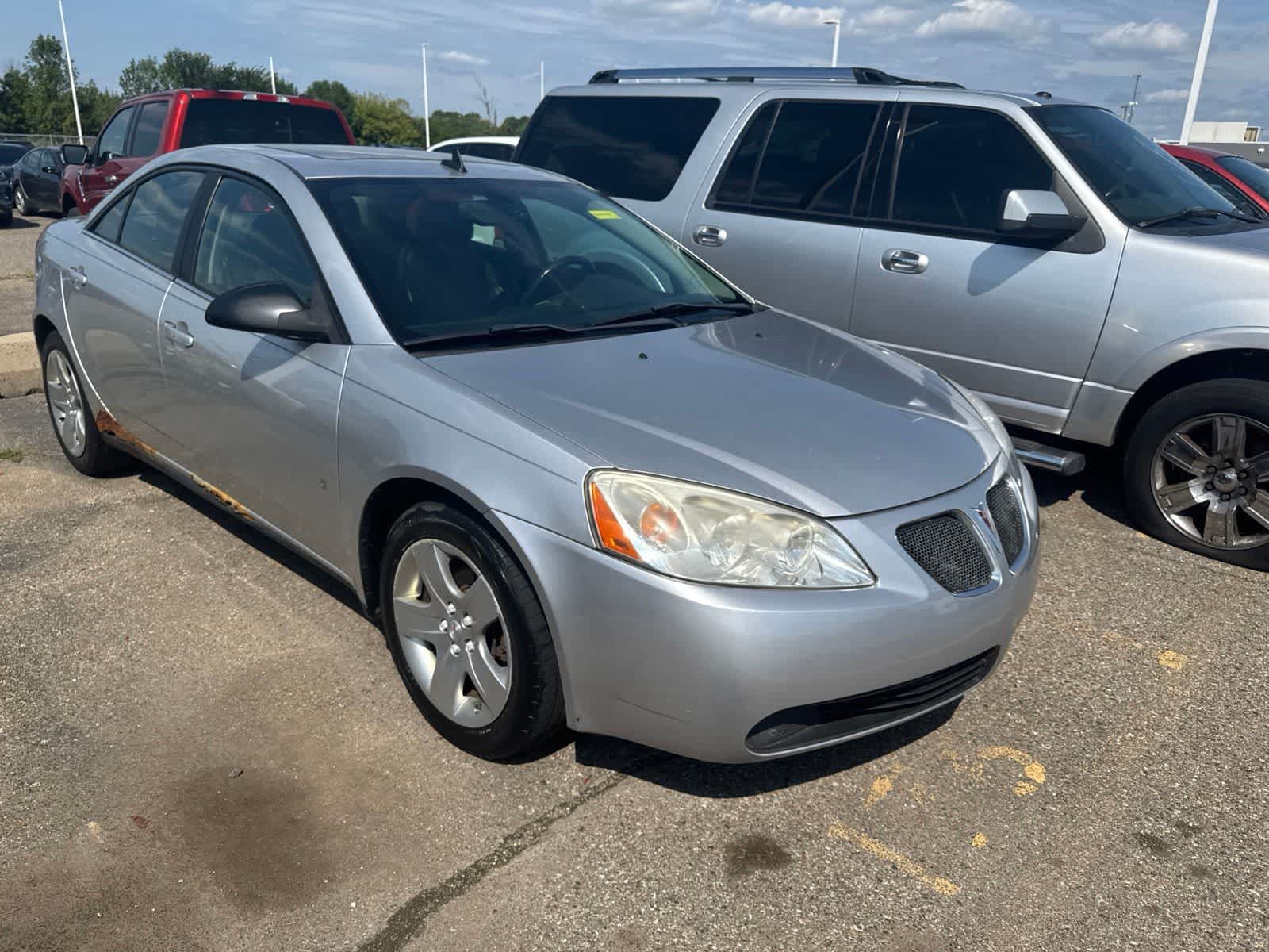 Used 2009 Pontiac G6 Sedan w/ Sun And Sound Package FWD image 6