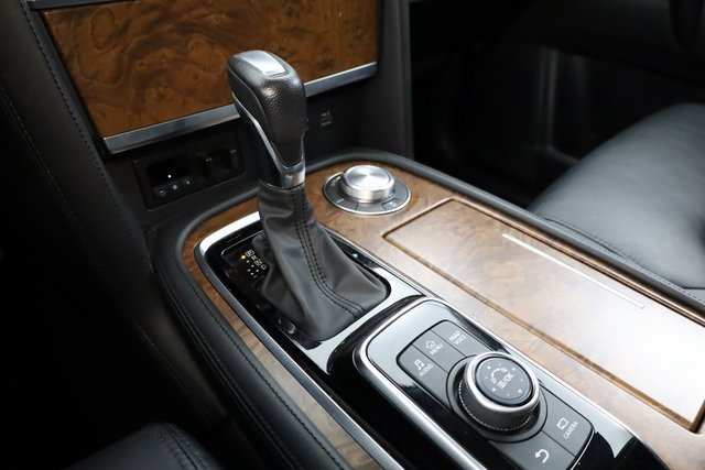 Used 2024 Nissan Armada SL image 22