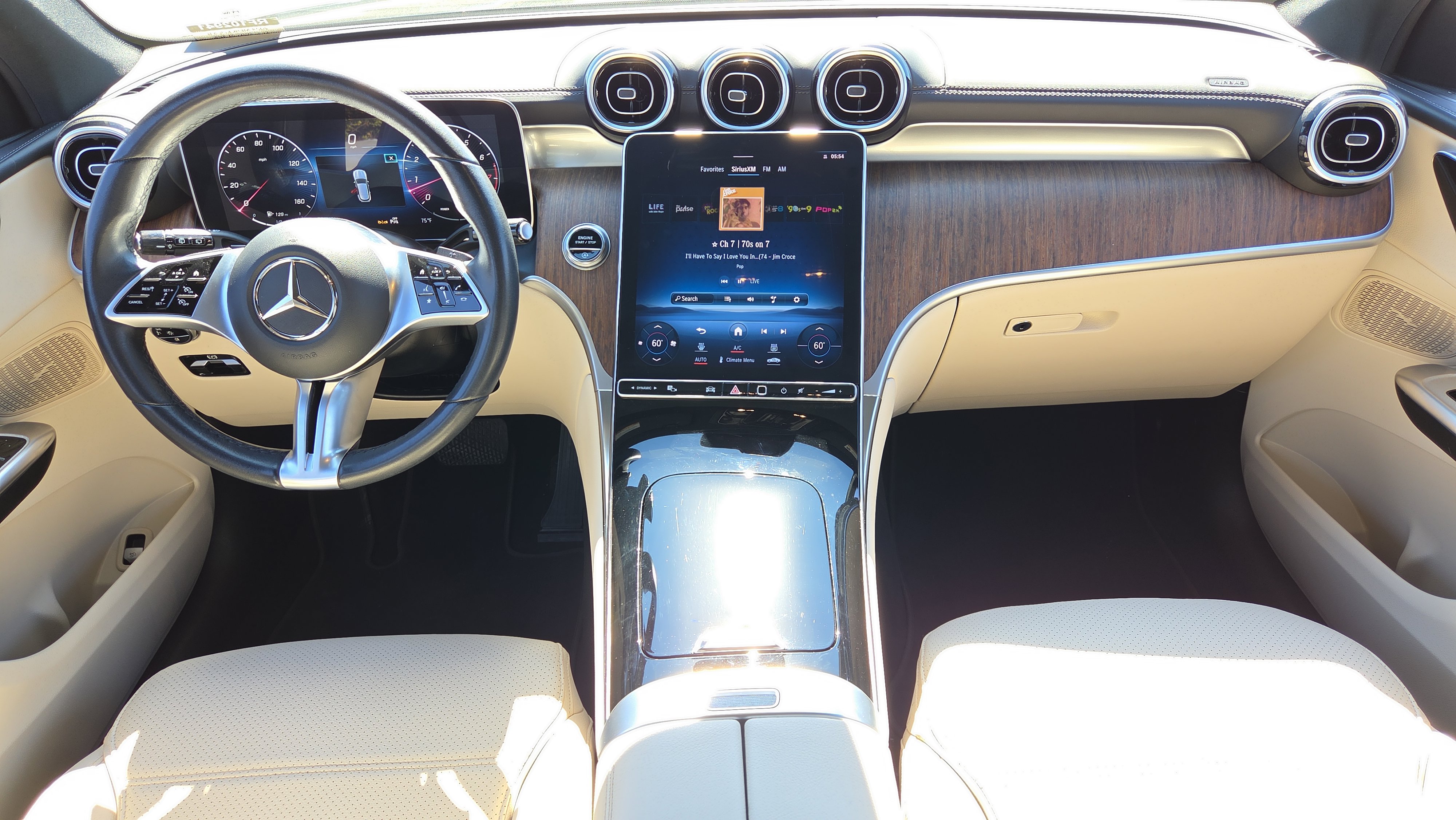 Used 2024 Mercedes-Benz GLC 300 GLC 300 4MATIC image 18