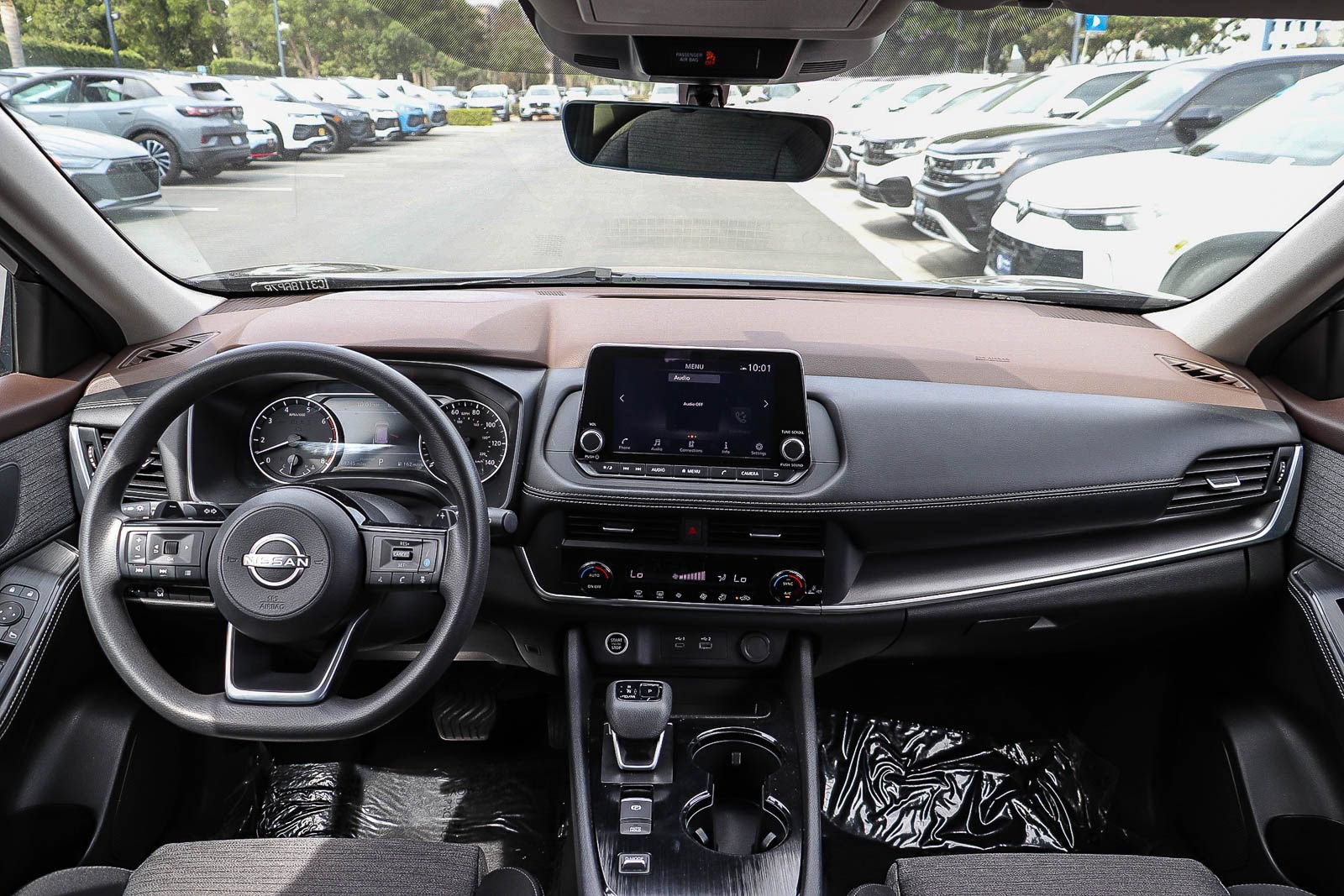 Used 2023 Nissan Rogue SV FWD image 13