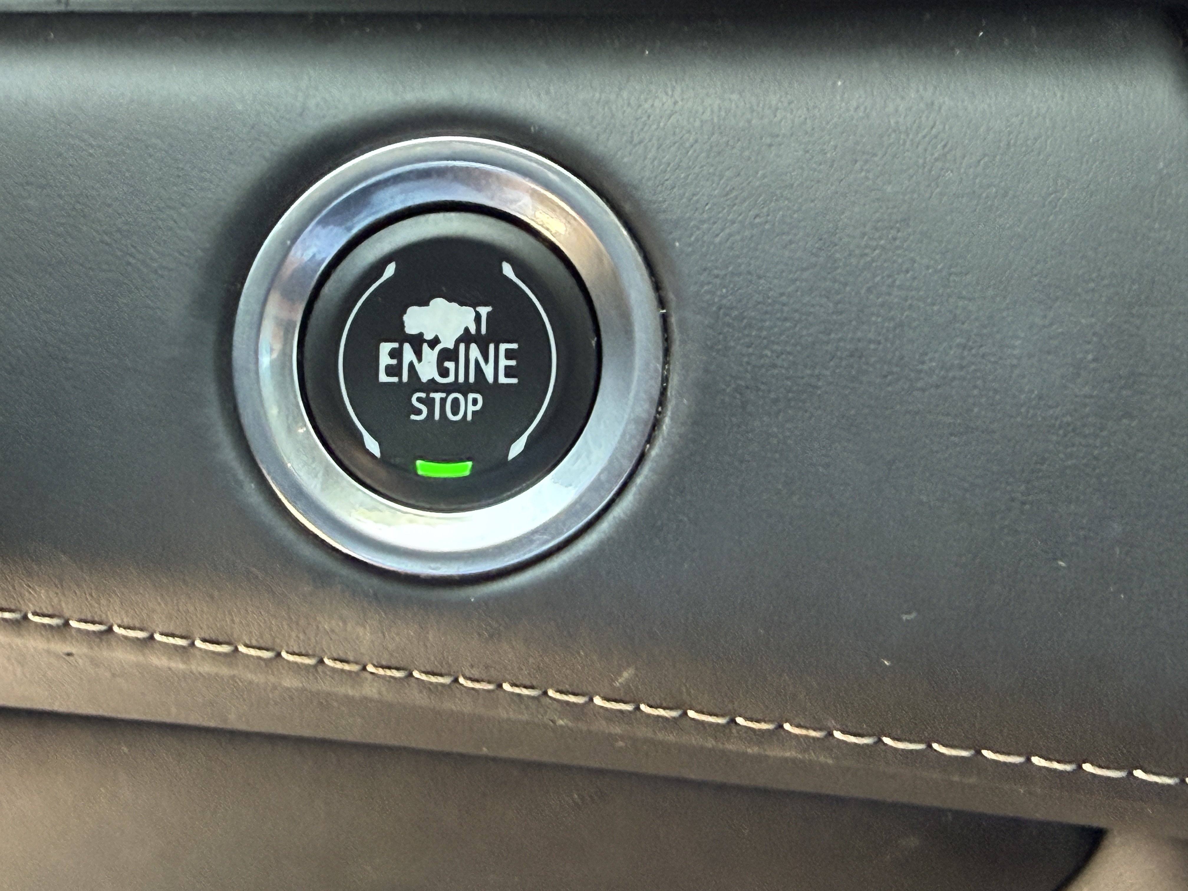 Certified 2024 Cadillac Escalade ESV Sport Platinum w/ LPO, ONYX Package AWD/4WD image 27