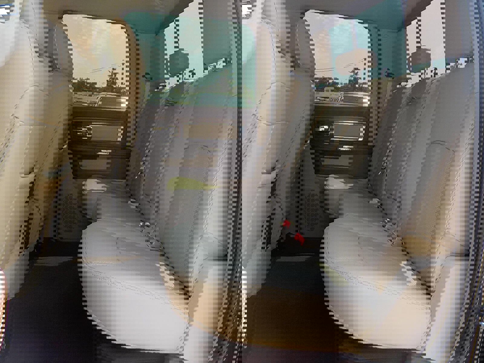 Used 2018 RAM 2500 Laramie w/ Convenience Group image 9