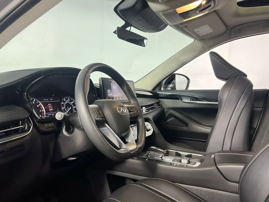 Used 2025 INFINITI QX60 Pure image 21
