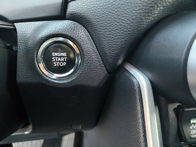 Certified 2025 Toyota RAV4 XLE FWD image 18