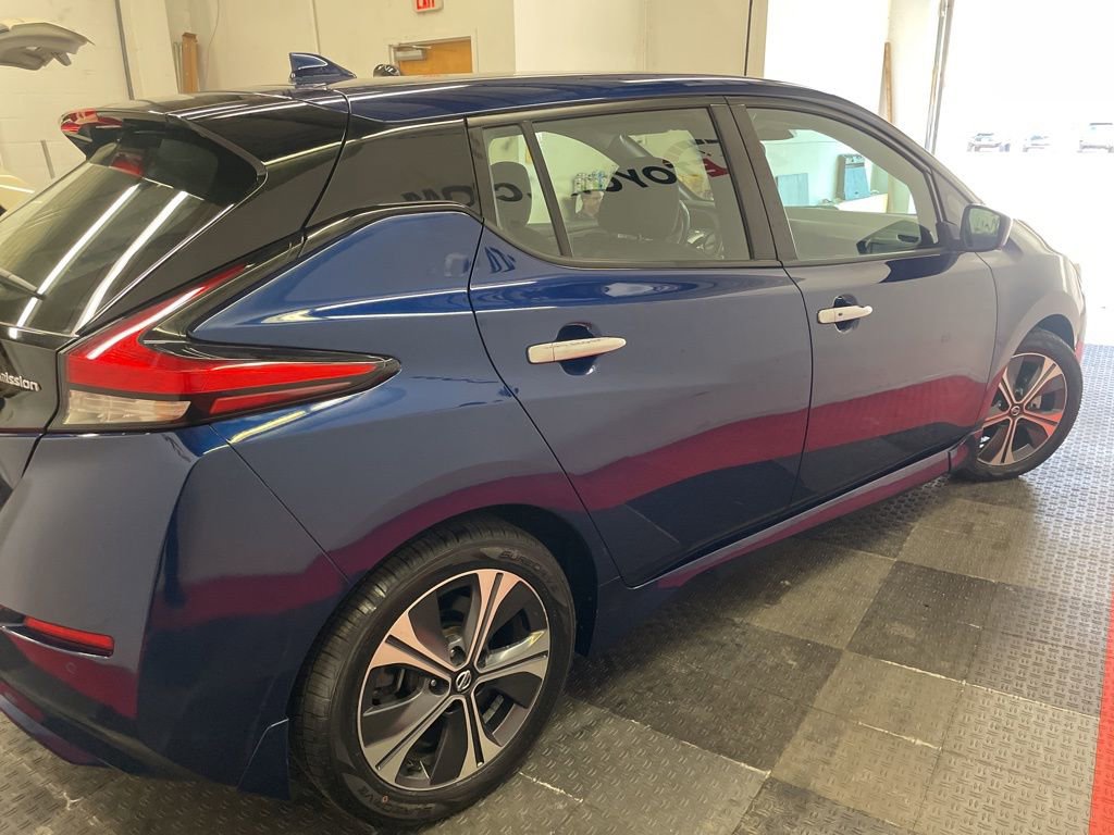 Used 2021 Nissan Leaf SV image 9